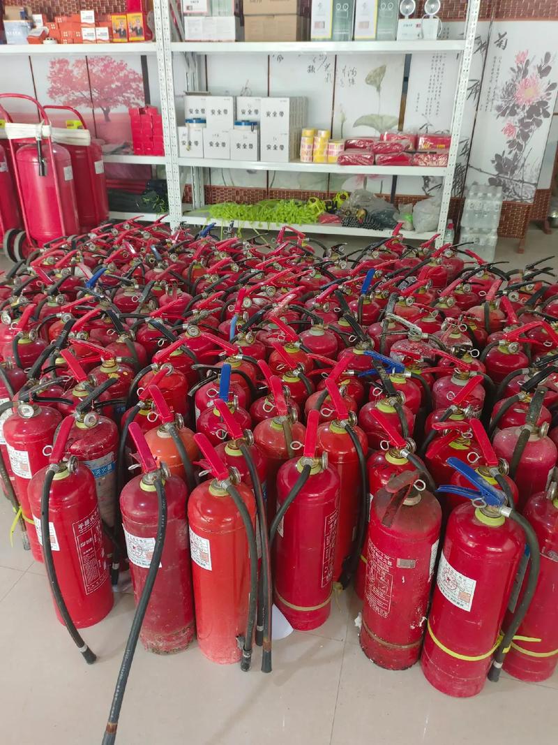 我是睢县众安消防器材销售维修部,年检灭火器,全年无条件保 - 抖
